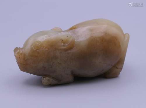 A jade pig. 6 cm long x 3 cm high.