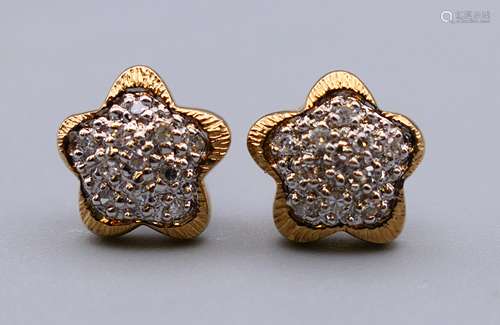 A pair of 9 ct gold diamond star shaped cluster earrings. 1 ...