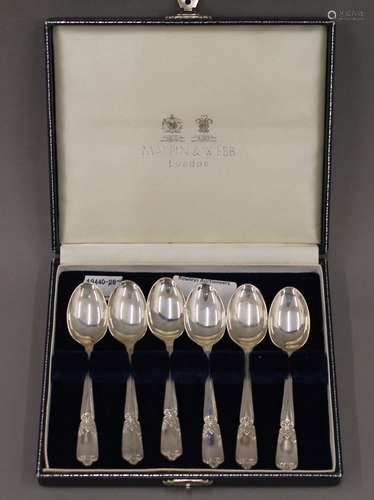 A cased set of six Mappin and Webb silver teaspoons. 134 gra...