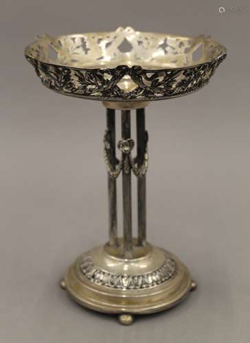 An 800 silver centrepiece. 21 cm high. 353.2 grammes.