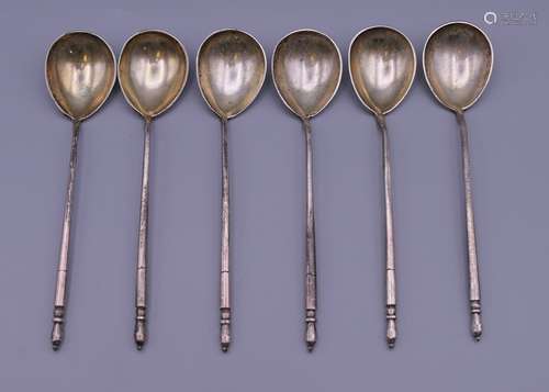 A set of six Russian silver niello teaspoons. Each 13 cm lon...