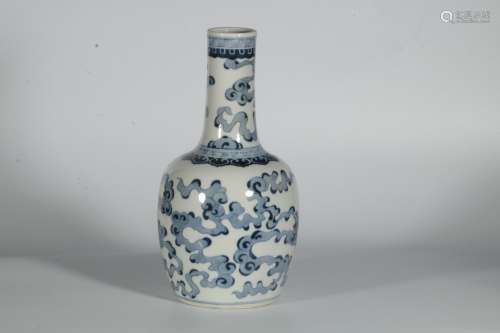 chinese blue and white porcelain vase