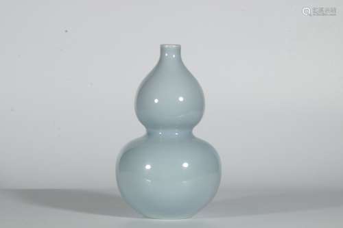 chinese celadon porcelain double gourd vase