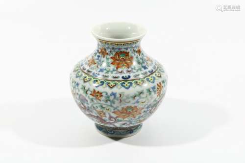 chinese doucai porcelain jar