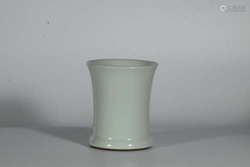 chinese celadon glazed porcelain brush pot