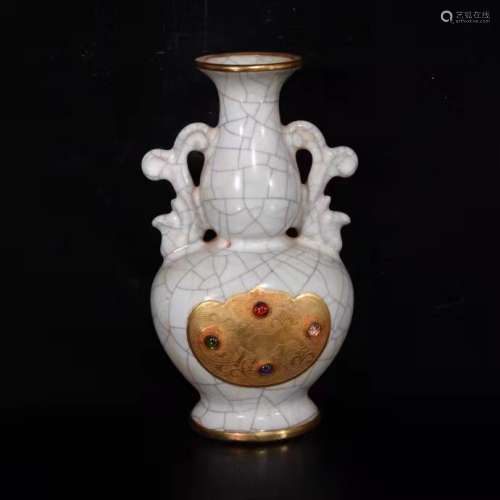 chinese porcelain binaural vase