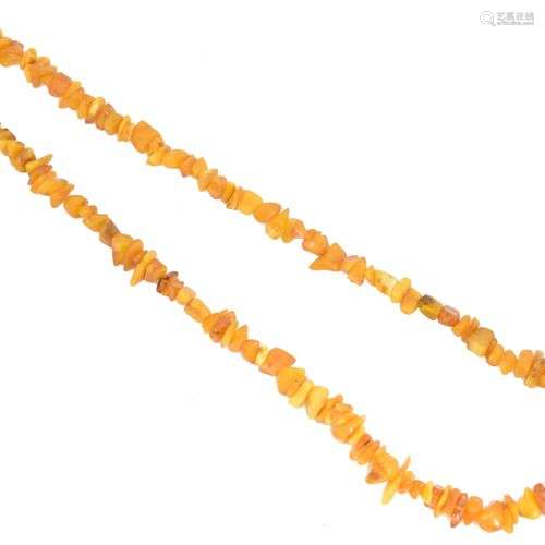 An amber bead necklace,