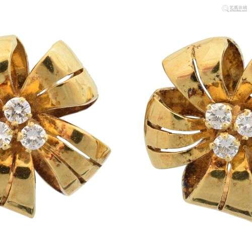 A pair of 18ct gold diamond floral earrings by Cropp & Farr,