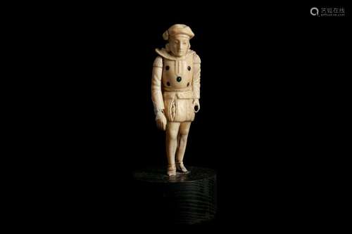 A LATE 18TH CENTURY GERMAN IVORY FIGURE OF A RENAISSANCE MAN