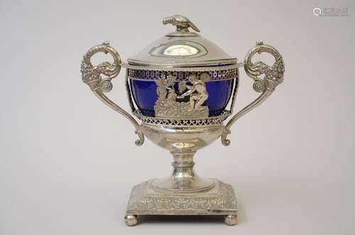 Coupé Empire en argent avec intérieur en verre bleu (h23cm) ...