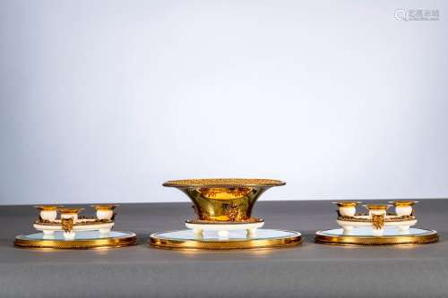 Garniture de table en argent doré avec éléments en ivoire, W...