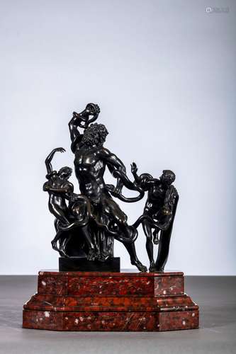 Statue en bronze sur pied en marbre 'Laocoon' (bronze 31x24x...