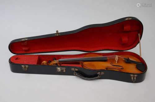 Violon dans un coffret 'Michel Gérard' Paris 1928 (longueur ...