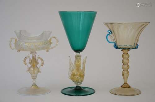 Trois verres décoratifs en verre de Murano (h15 - 21cm) (*)