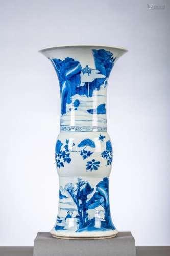 Un vase en porcelaine de Chine blancbleu 'paysages rocheux a...