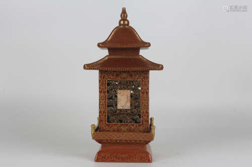 A gilt-painted porcelain palace lamp, Qianlong