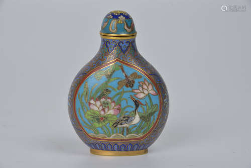 A cloisonné snuff bottle