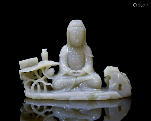 CARVED JADE SEATED GUANYIN