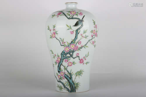 A Qing Yongzheng famille-rose famille-rose vase with flowers...