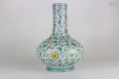 A Qianlong vase