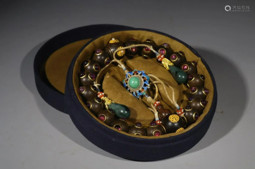 Qing Dynasty - Agarwood Gem Inlaid Bracelet