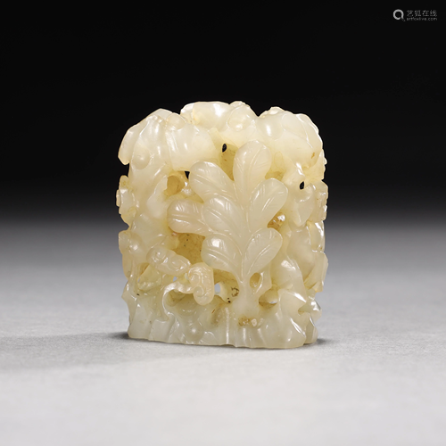 Ancient Hetian white jade furnace twist