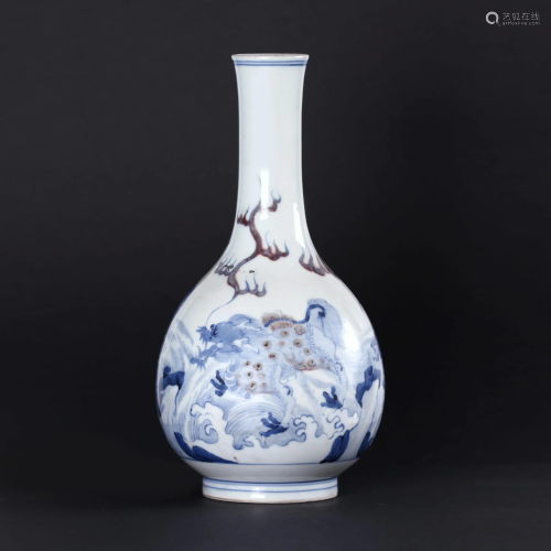 A Chinese porcelain blue and white vase.