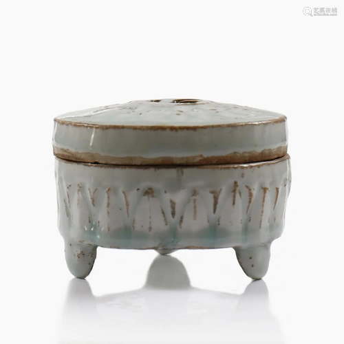 A Chinese celadon glazed porcelain box.