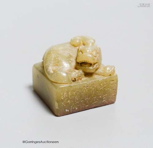 A Chinese carved soapstone 'lion-dog' seal, height 3.5cm