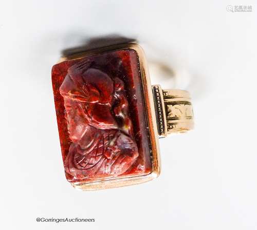 A 19th century yellow metal (stamped 14) and jasper? cameo r...