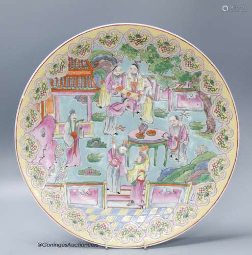 A Chinese famille rose dish, diameter 41cm