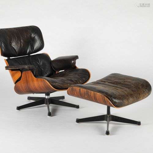 Lounge chair et son ottoman par Charles & Ray Eames (1907-19...