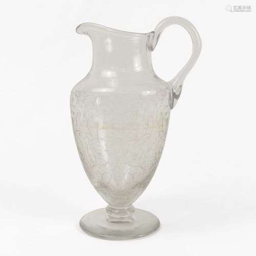 Baccarat, carafe modèle Michelangelo Cristal gravé, H 25 cm