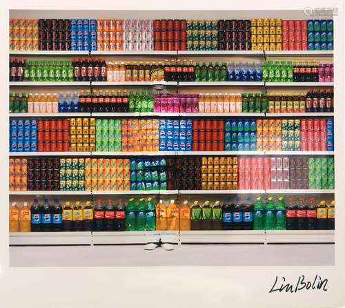 Liu Bolin (1973) Supermarket #3 - 2017, C-print, signé et nu...