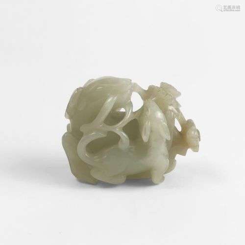 Jade à décor d'une biche et d'un félin, Chine, XIXe s 5x6 cm