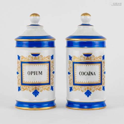 Deux boîtes de pharmacie Opium et Cocaïne Porcelaine de Coul...