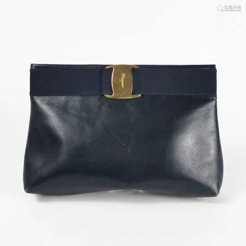 Ferragamo, sac pochette Cuir marine, insert en gros grain to...