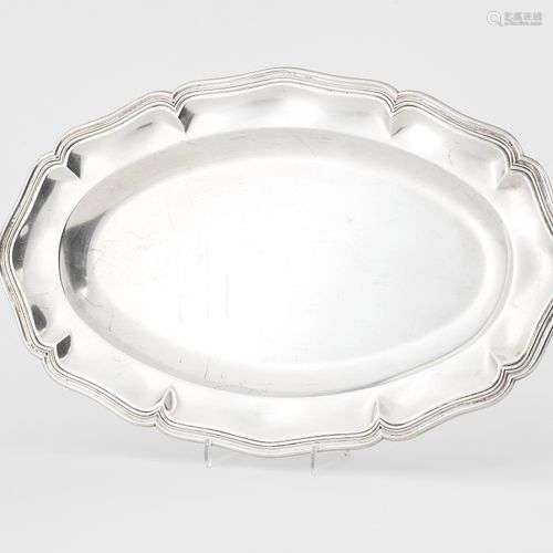 Plat ovale festonné Collet, Genève, argent 800, L 45 cm, 980...