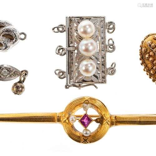 Lot d'une broche barrette et d'un pendentif porte-photo anci...