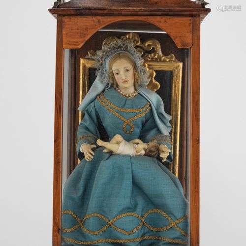 Vierge à l'Enfant dans sa vitrine Cire, 45x24x18 cm