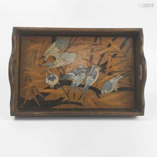 Plateau à décor d’oiseaux Bois marqueté et peint, 34x24 cm