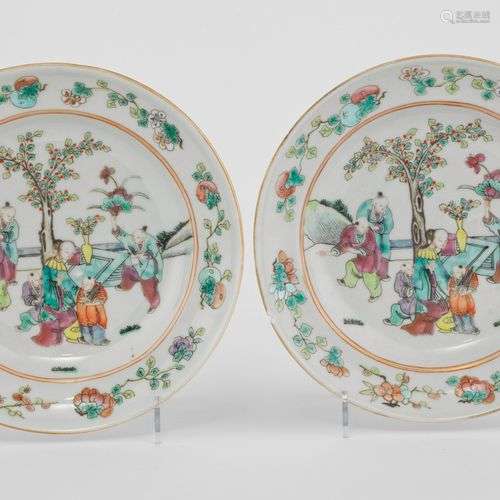 Paire d'assiettes, Chine, marque et époque Tongzhi (1862-187...