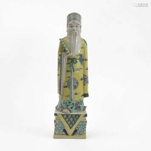 Statuette d'un dignitaire, Chine, dans le style Kangxi Porce...