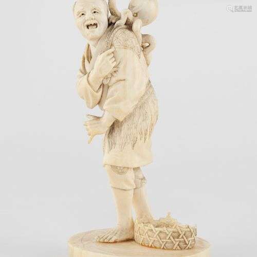 Okimono figurant un pêcheur de poulpe, Japon, époque Meiji (...