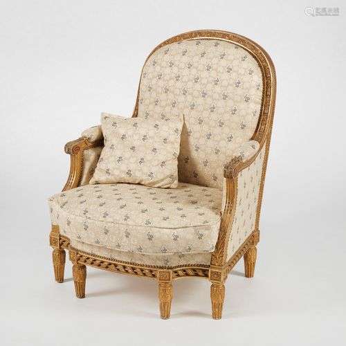 Bergère de style Louis XVI Bois doré à décor de feuilles de ...