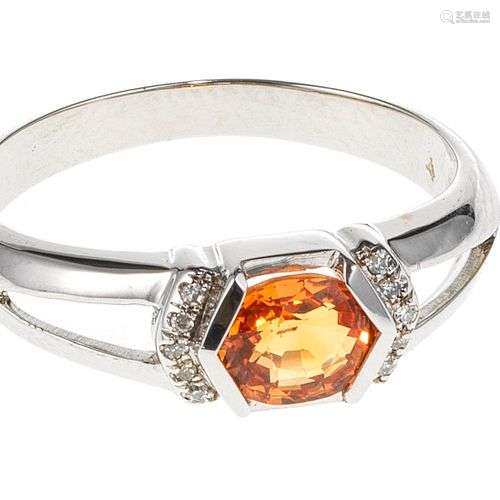 *Bague sertie d'un saphir orange taille ovale (env. 0,6 ct) ...