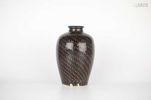 Song， Jizhou Kiln Plum Bottle