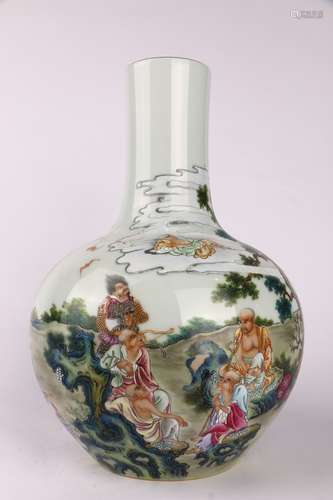 FAMILLE ROSE GLOBULAR VASE