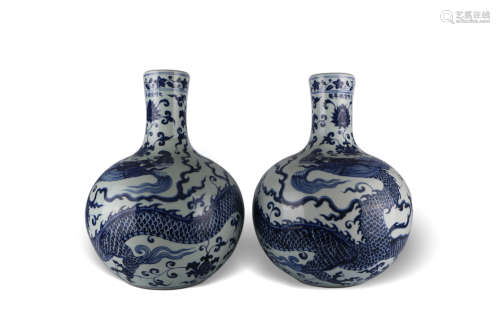 A PAIR OF BLUE-AND-WHITE VASES
