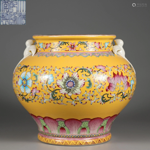 A Falangcai Floral Scrolls Jar Qing Dynasty